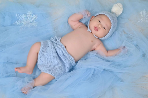 乌海摸孕妇肚子沾喜气